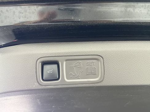 Certified 2023 Lincoln Navigator Reserve AWD/4WD image 21
