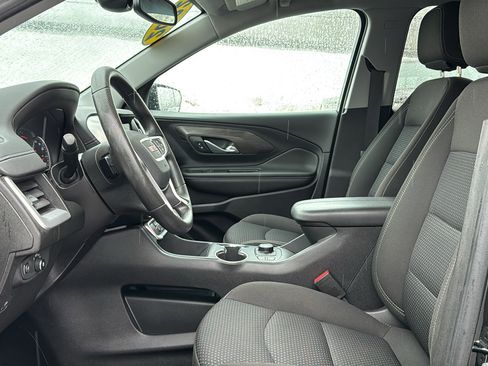 Certified 2022 GMC Terrain SLE w/ Driver Convenience Package image 13
