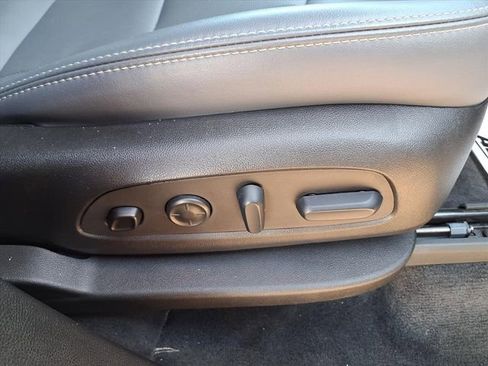 Used 2024 Buick Enclave Premium image 99