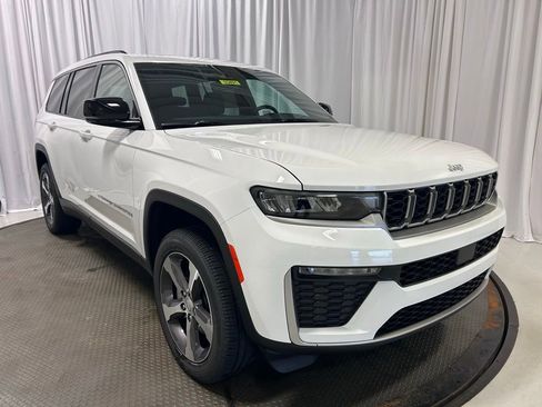 New 2026 Jeep Grand Cherokee L Limited AWD/4WD image 26