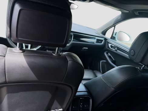 Used 2018 Porsche Macan S AWD/4WD image 25
