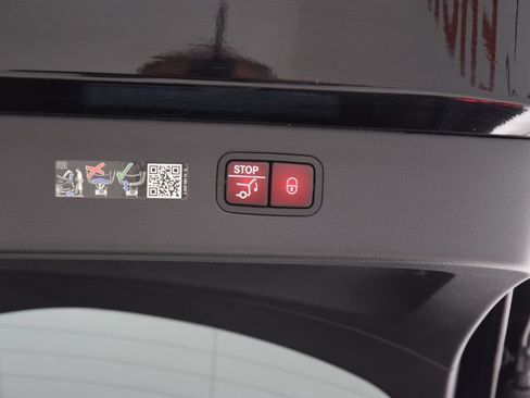 Used 2024 Mercedes-Benz EQS 450+ SUV image 30