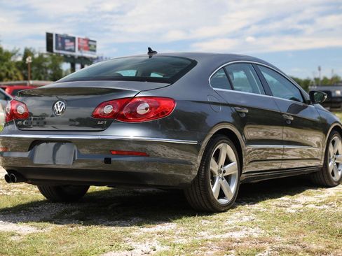 Used 2012 Volkswagen CC Lux FWD image 11