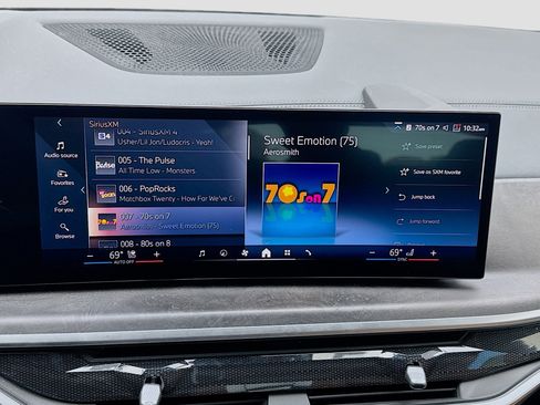 Used 2024 BMW X6 xDrive40i w/ M Sport Professional Package image 11