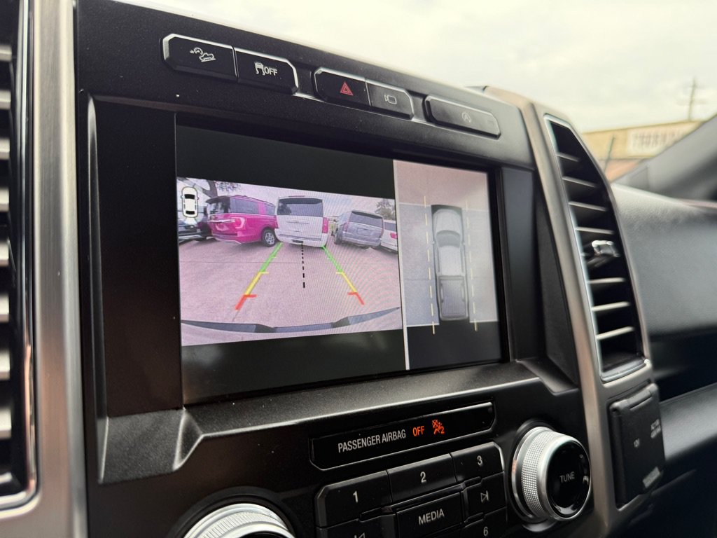 Used 2020 Ford F150 Platinum w/ Technology Package AWD/4WD image 39