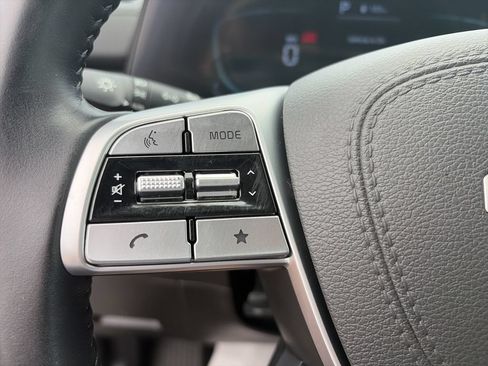 Used 2025 Kia Telluride S FWD image 21