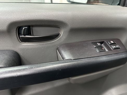 Used 2015 Nissan NV 3500 SL w/ Technology Package image 18