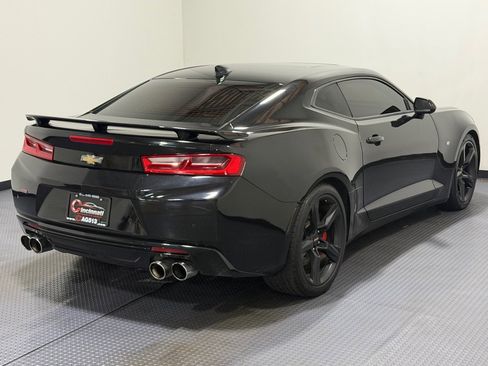 Used 2016 Chevrolet Camaro SS RWD image 5