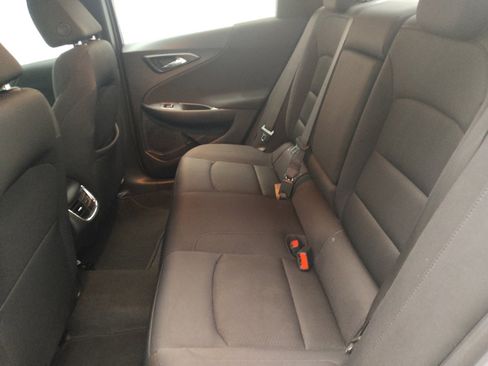 Used 2025 Chevrolet Malibu LT FWD image 18