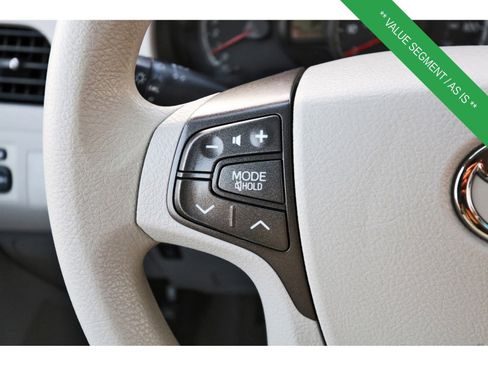 Used 2011 Toyota Sienna LE image 18