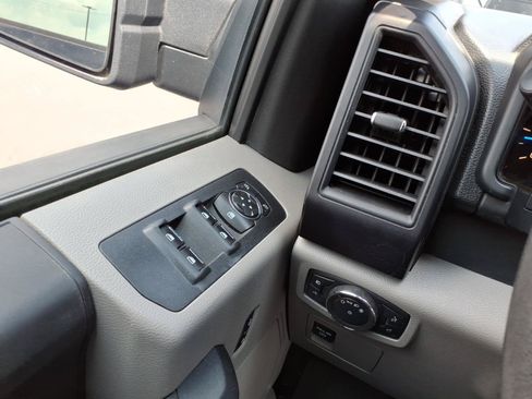 Used 2017 Ford F150 XL w/ Equipment Group 101A Mid AWD/4WD image 22