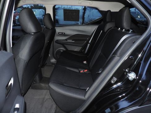Certified 2025 Nissan Kicks Play S FWD image 19