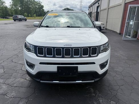 Used 2018 Jeep Compass Limited AWD/4WD image 2