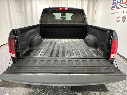 Used 2018 RAM 1500 Express AWD/4WD image 7