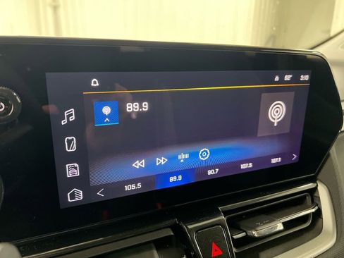 Used 2025 Chevrolet TrailBlazer LT image 14