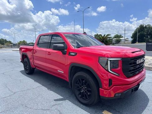 Used 2025 GMC Sierra 1500 Elevation AWD/4WD image 1