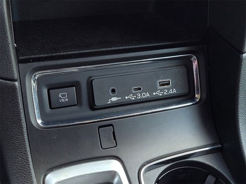 Used 2023 Subaru Ascent Limited w/ Technology Package image 31