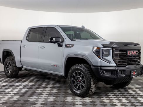 Used 2025 GMC Sierra 1500 AT4X AWD/4WD image 10