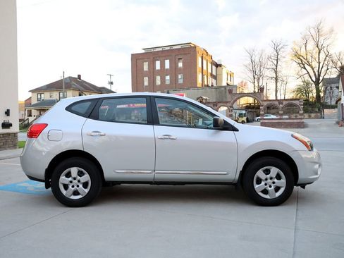 Used 2014 Nissan Rogue S image 8