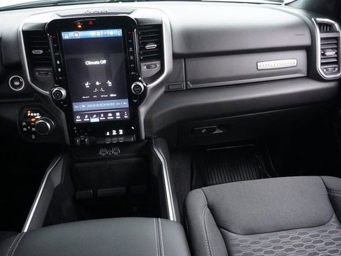 Used 2025 RAM 1500 Big Horn AWD/4WD image 37