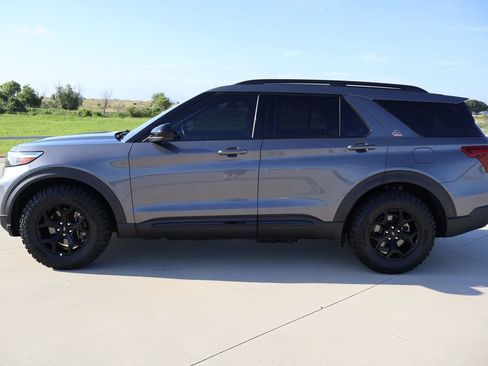 Used 2023 Ford Explorer Timberline w/ Timberline Technology Package AWD/4WD image 2
