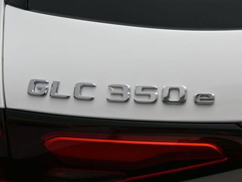 New 2025 Mercedes-Benz GLC 350e 4MATIC image 29