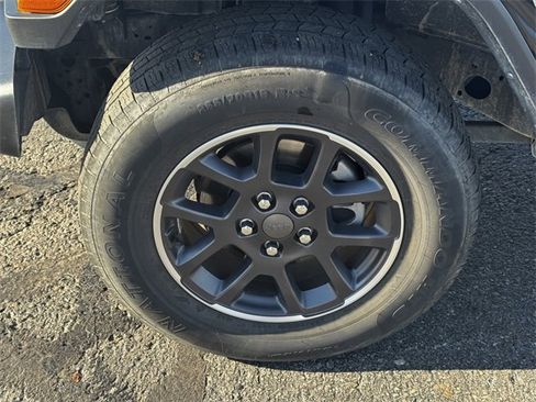 Certified 2023 Jeep Gladiator Overland image 10