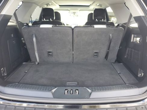 Certified 2021 Ford Explorer XLT w/ Equipment Group 202A image 8