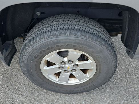 Used 2020 Chevrolet Colorado W/T w/ WT Convenience Package RWD image 11