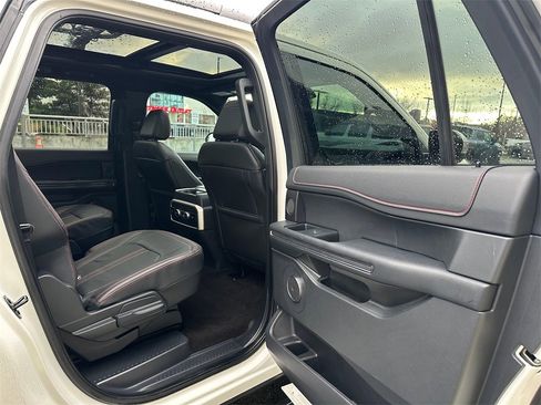 Used 2023 Ford Expedition Max Limited image 13