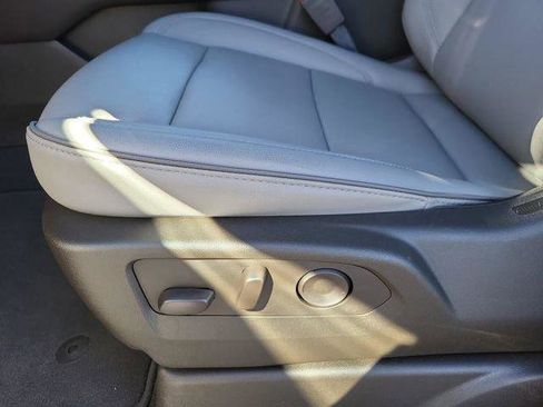 New 2025 GMC Yukon Elevation AWD/4WD image 11