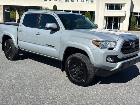 Used 2019 Toyota Tacoma SR5 AWD/4WD image 1