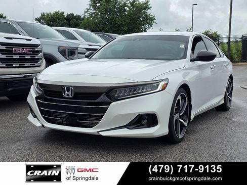 Used 2022 Honda Accord Sport image 3