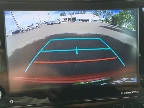 Used 2021 Toyota Corolla LE FWD image 15