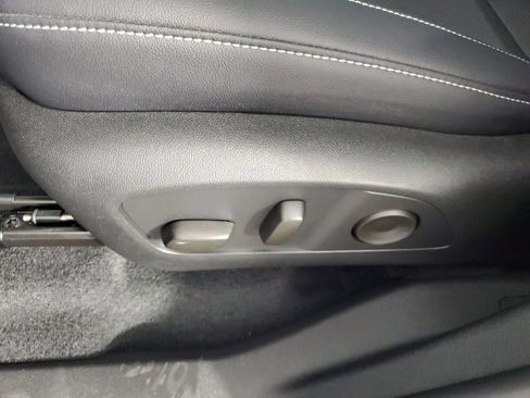 Used 2026 Chevrolet Traverse LT w/ Driver Confidence Package image 29