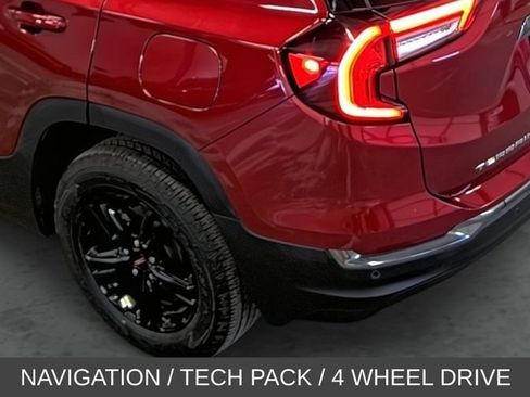 Used 2024 GMC Terrain AT4 w/ Tech Package AWD/4WD image 10