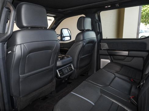 Used 2025 Ford F450 Platinum image 37