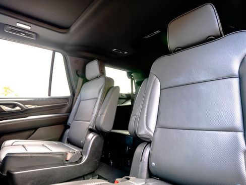 Used 2023 GMC Yukon Denali AWD/4WD image 46