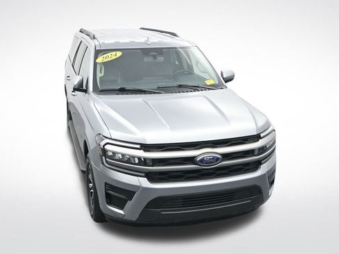 Used 2024 Ford Expedition Max XLT image 24