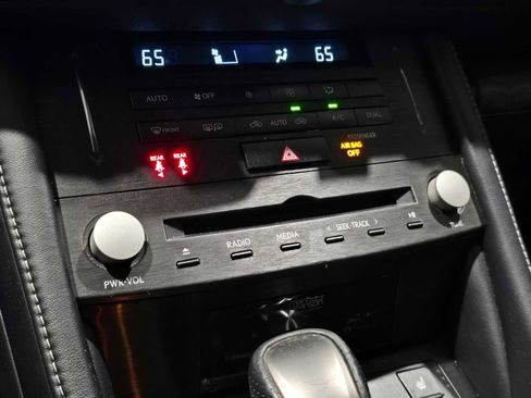 Used 2019 Lexus RC 350 F Sport image 29