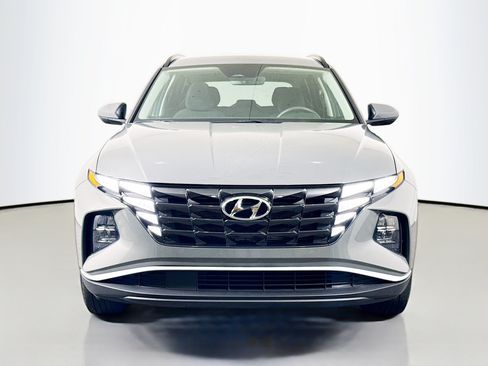 Used 2024 Hyundai Tucson SEL FWD image 2