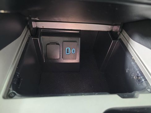 Used 2021 Ford Explorer XLT w/ Class III Trailer Tow Package image 25