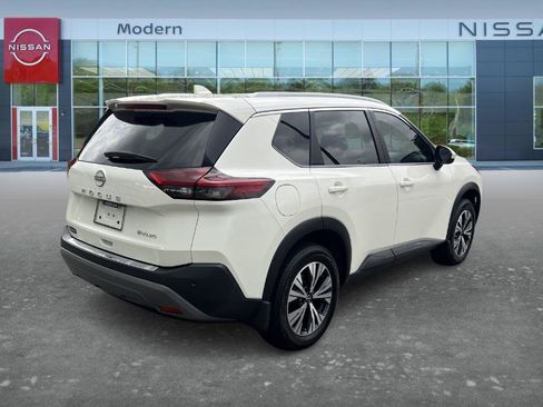 Certified 2023 Nissan Rogue SV w/ SV Premium B Package AWD/4WD image 5