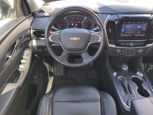 Used 2020 Chevrolet Traverse Premier w/ Redline Edition FWD image 17