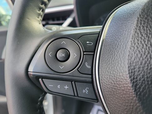 Used 2025 Toyota Corolla SE image 20