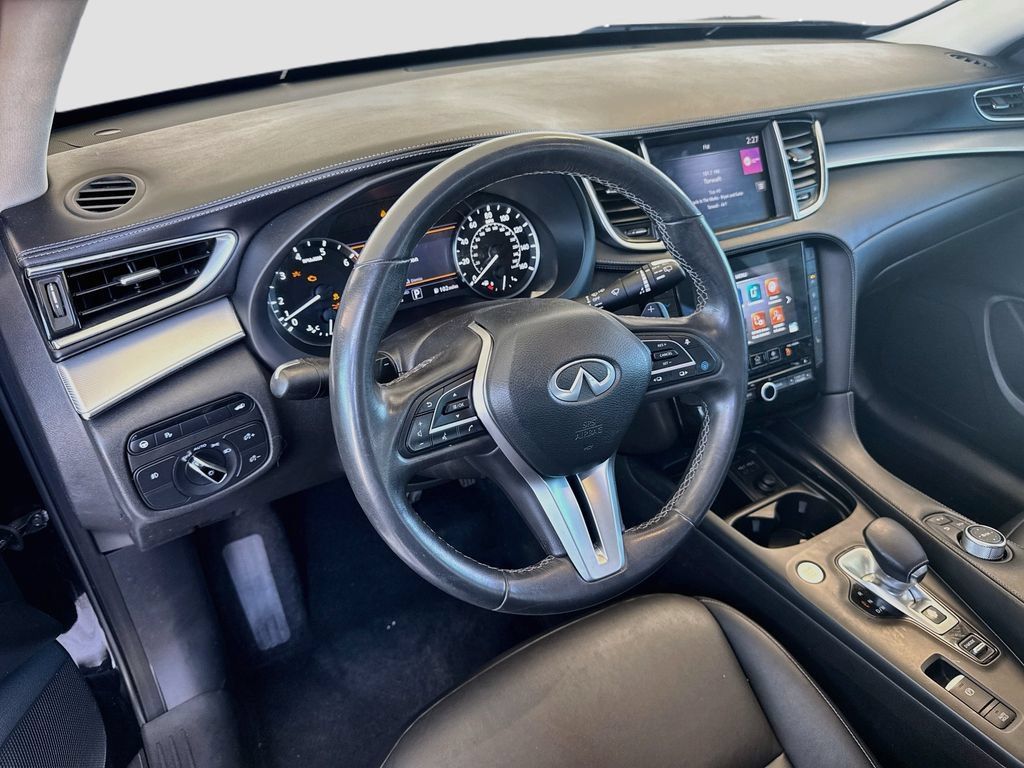 Used 2021 INFINITI QX50 Luxe FWD image 11