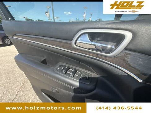 Used 2018 Jeep Grand Cherokee Overland AWD/4WD image 24