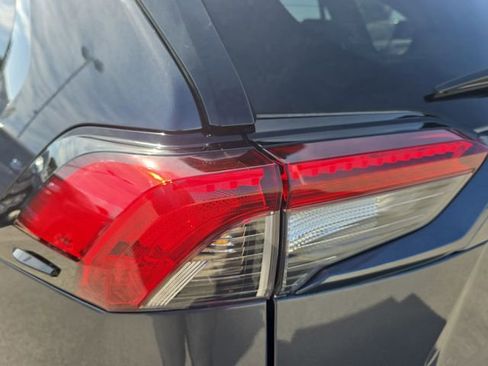 Used 2025 Toyota RAV4 LE AWD/4WD image 34