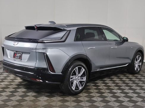 Used 2024 Cadillac Lyriq Tech RWD image 11