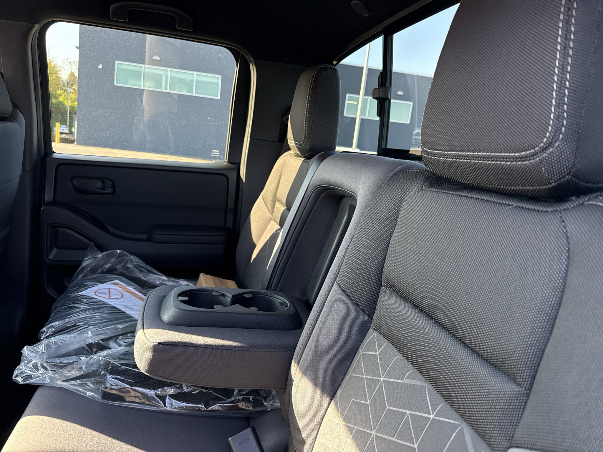New 2027 Nissan Frontier SV w/ SV Convenience Package AWD/4WD image 14
